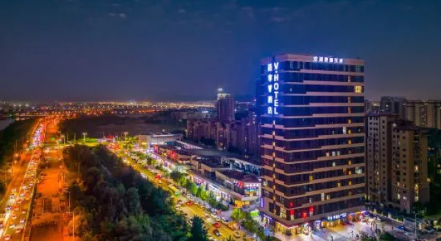 Qingdao Luoxiang Hotel (Qingdao Hongdao Hi-tech Zone Convention and Exhibition Center Branch), Забронировать Отель Бизнес-отели Шаньдун, 4* 5*