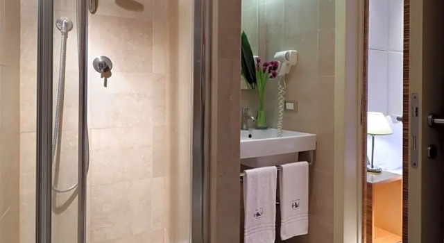 Двухместный номер Classic Mercure Roma Centro Saint John