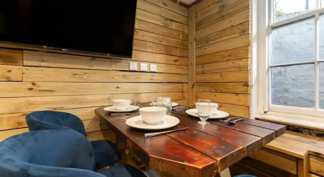 Апартаменты Host Stay Grafton Woodshack