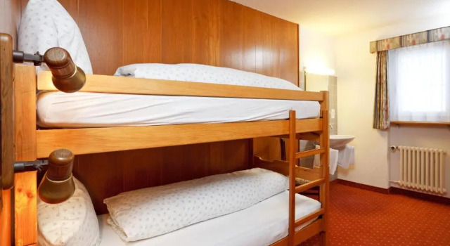 Апартаменты Hotel Sport Klosters