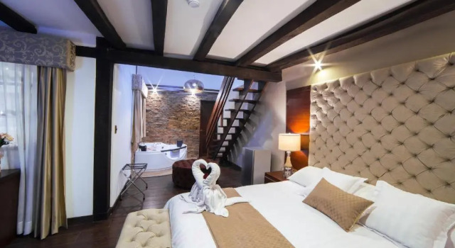 Люкс Deluxe Felicia Hotel & Suites