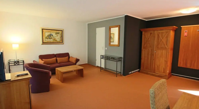 Апартаменты Hardtwald Hotel