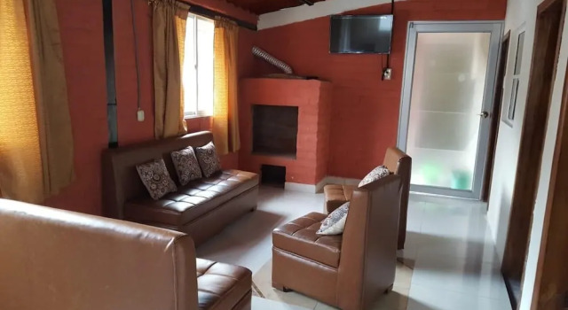 El Aguacate, Varaa Hotelli Baños Tungurahua