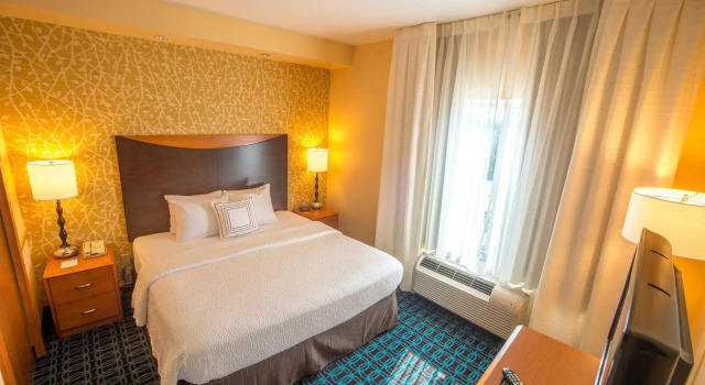 Двухместная студия Fairfield Inn and Suites by Marriott Bartlesville