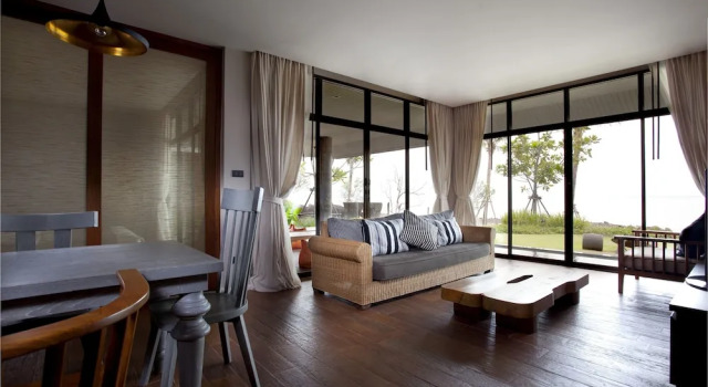 Номер Deluxe с балконом и oceanfront Na Tara Resort