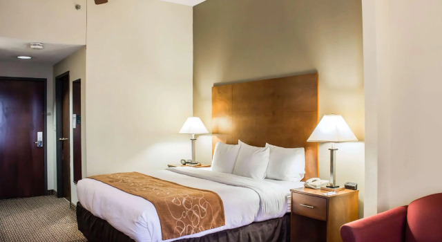 Двухместный люкс Fairfield by Marriott Inn & Suites Durham