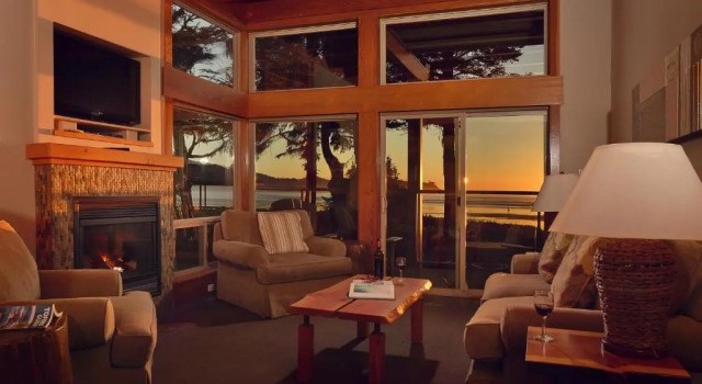 Коттедж Pacific Sands Beach Resort