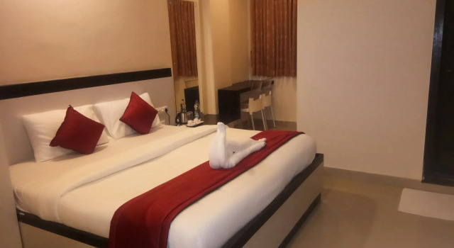 Hotel RJ Grand, Забронировать Отель Отели Коимбатур 3 звезды, 3*