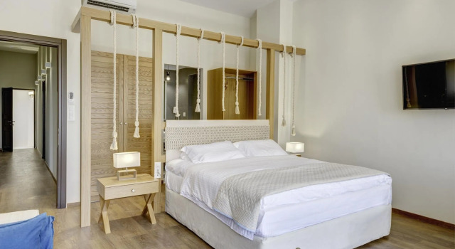 1844 Suites Syros