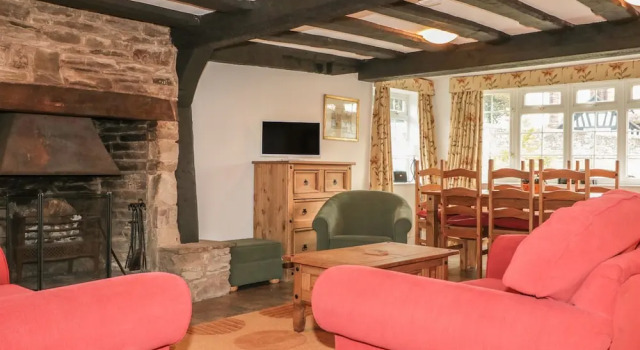 Bridgend Cottage, Varaa Lomakoti Mökit kohteessa Merseyside, Mökki