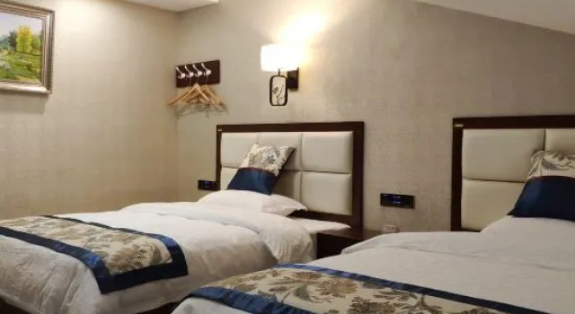 Семейный люкс Deluxe Guangyuan Erdu Dongyuan Guesthouse