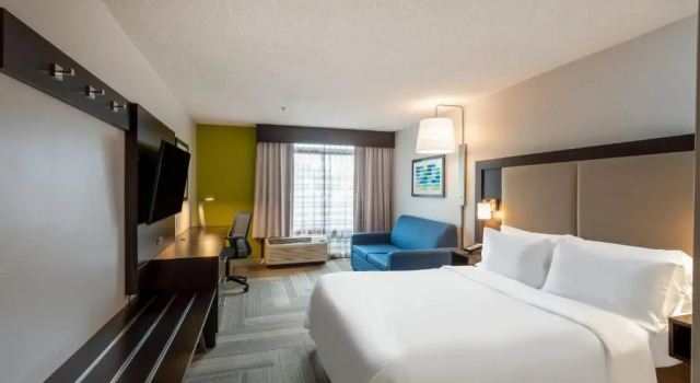 Двухместный номер Standard Mobility Access Roll In Shower Holiday Inn Express Philadelphia NE-Bensalem by IHG