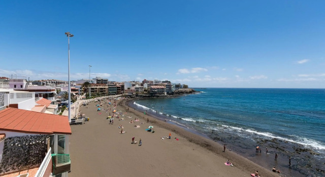 VV La Gaeta 1 "by henrypole home", Varaa Hotelli Telde Gran Canaria, lähellä Playa de Silva