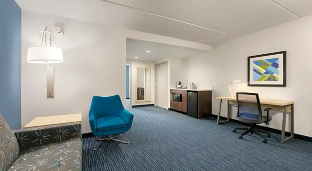 Двухместный номер Standard Holiday Inn Express Hotel & Suites Norfolk Airport by IHG