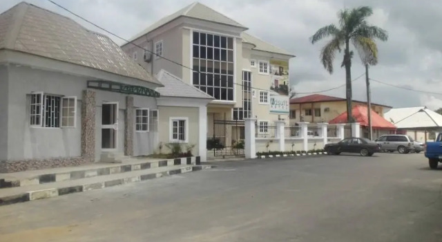 Adsuit Hotel Calabar