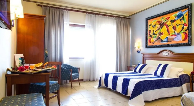 Трёхместный номер Standard с балконом и с видом на море Hotel Riva Del Sole