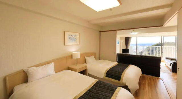 Четырёхместный номер Standard Katsuura Hilltop Hotel & Residence