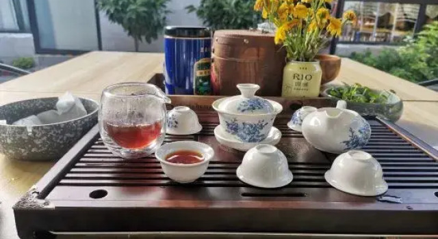 Sulai Inn, Varaa Hotelli Shanghai Shanghai