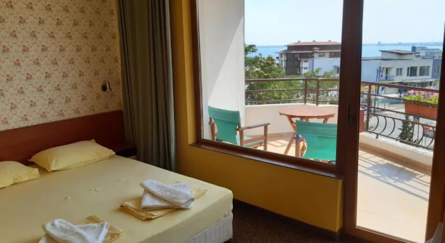 Номер Standard St. George Guest House
