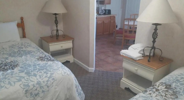Номер Standard Windrift Motel