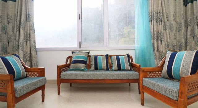 OYO 13205 Home 3BHK Valley View Shimla