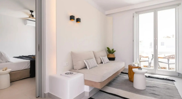 Quartano Suites by Heliessa, Adults Only, Забронировать Отель Отели Науса с парковкой, Парковка