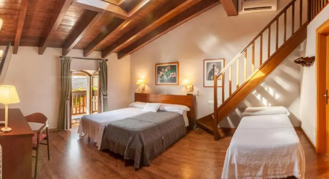 Номер Standard Дуплекс с балконом Hotel Fonda Merce