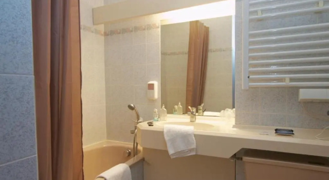 Номер Standard Hotel Sully