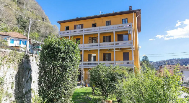 Patty New Apartment in Laveno Center