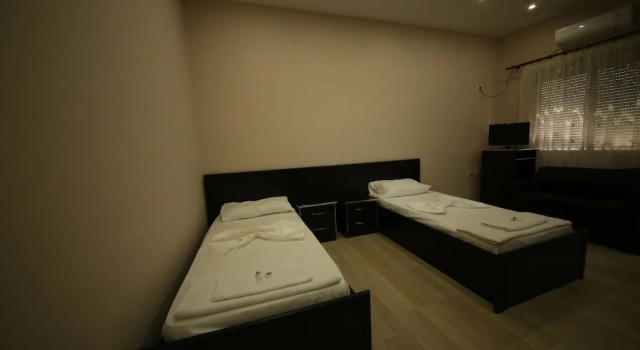 Standard Twin room Hotel Holiday