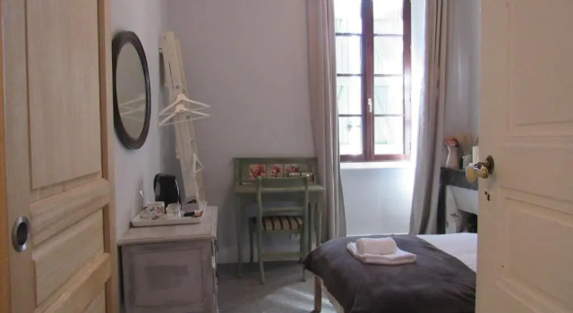 Les Deux Rives, Book Hotel Cierp-Gaud 