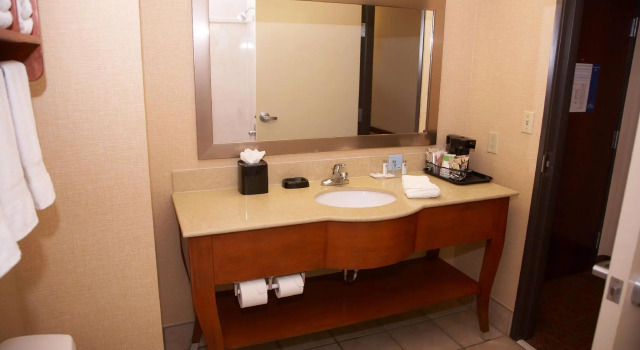 Четырёхместный номер Standard Hampton Inn & Suites Hobbs