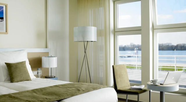 Двухместный номер Deluxe с видом на озеро Aspria Hannover Maschsee Sport & Spa