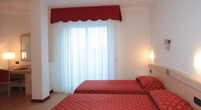 Двухместный номер Standard Hotel Helios