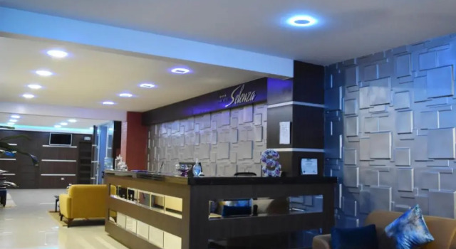 Selenza Apart Hotel, Varaa Hotelli Cochabamba Cochabamba Region, lähellä Cala Cala