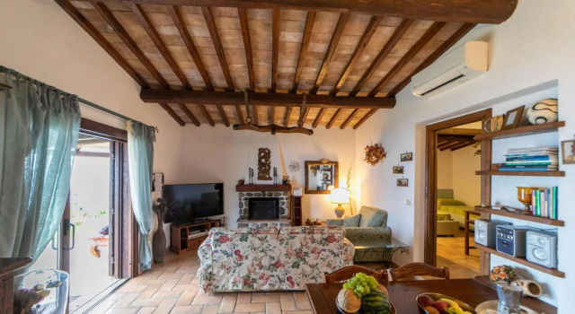Villa degli Olivastri in Cala moresca for relaxation and tranquillity.-Villa Cala Moresca
