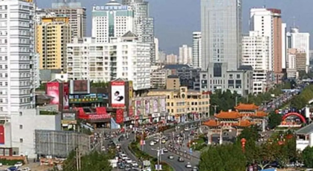 Kunming Dengni Youth Hostel, Prenota Ostello Guandu Kunming