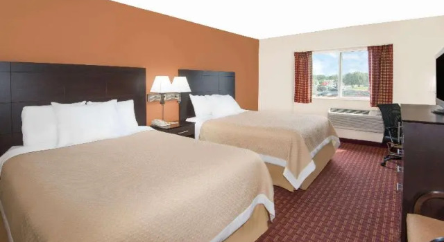 Номер Standard Days Inn by Wyndham Ames