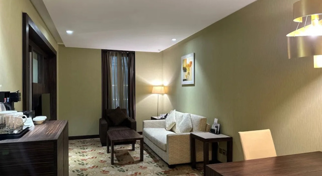 Двухместный номер Premium Crowne Plaza Kuwait Al Thuraya City by IHG