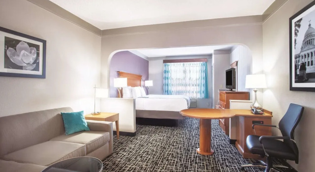 Люкс La Quinta Inn & Suites by Wyndham Jackson Airport/Pearl