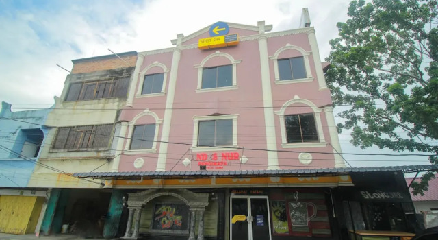 SPOT ON 2305 Andys Nur Penginapan, Rezerwuj Hotel Dumai Sumatra