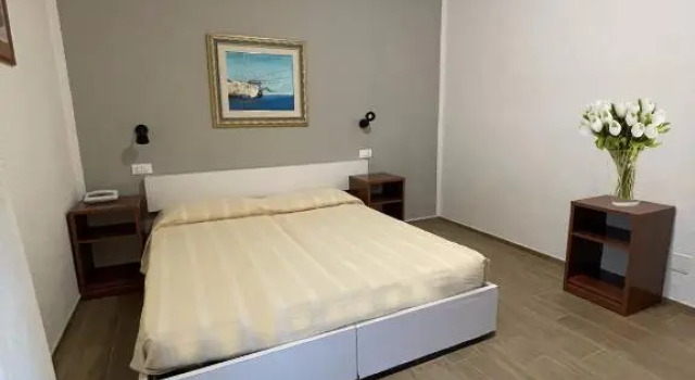 Двухместный номер Standard с балконом Hotel Mira