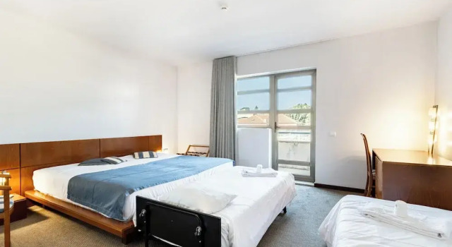 Семейный номер Standard с балконом Hotel La Fontaine