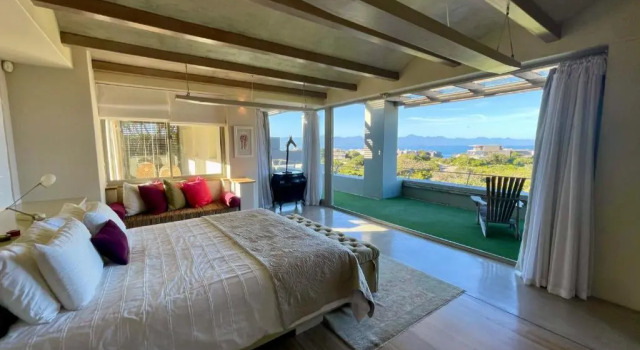 Коттедж Beach End Plettenberg Bay