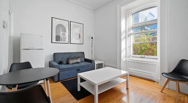 Newly Renovated 1-bd 1-wc Minutes Away From Old Port Montreal
