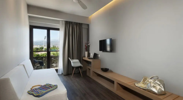 Двухместный люкс Kriti Hotel