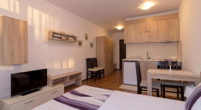 Студия South Beach Apartment