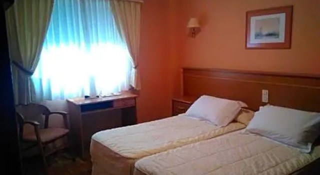 Hostal Azúa, Забронировать Отель Салас-де-лос-Инфантес Burgos Province