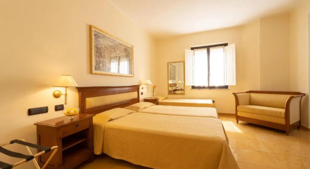 Hotel Ristorante Vecchia Vibo, Book Hotel Vibo Valentia Calabria