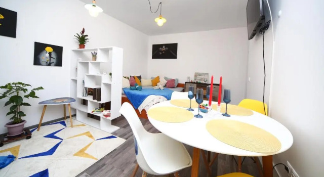 Апартаменты B&M Apartment